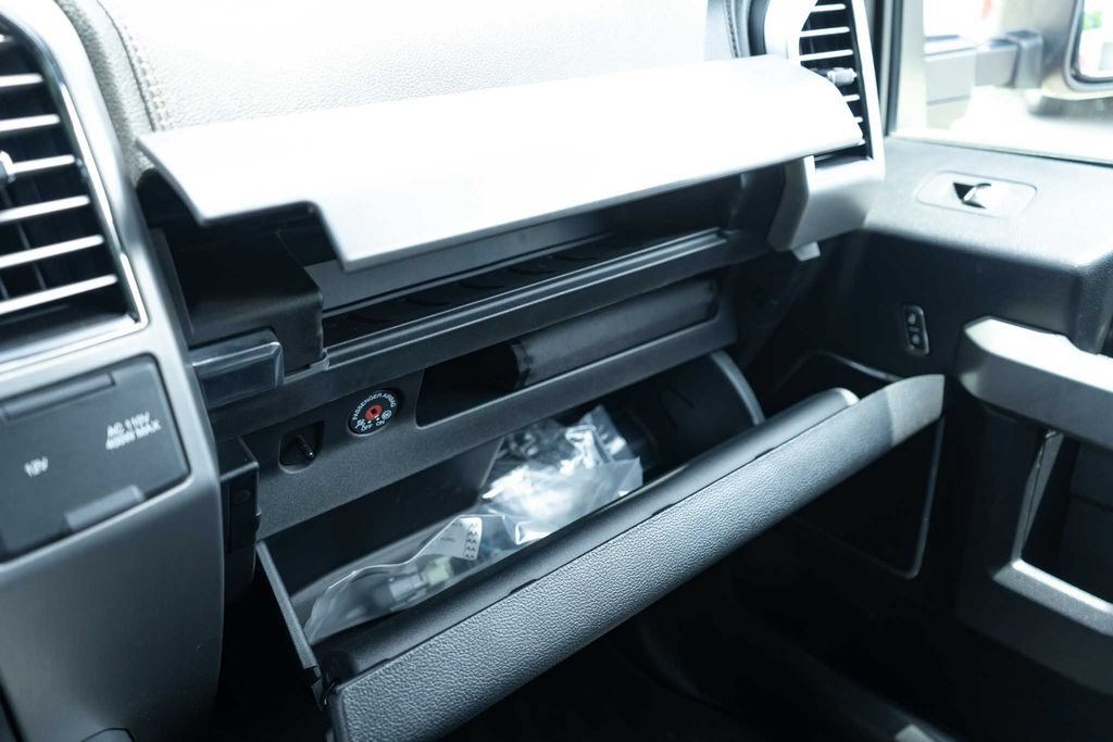 Used 2021 Ford F250 Platinum AWD/4WD image 19