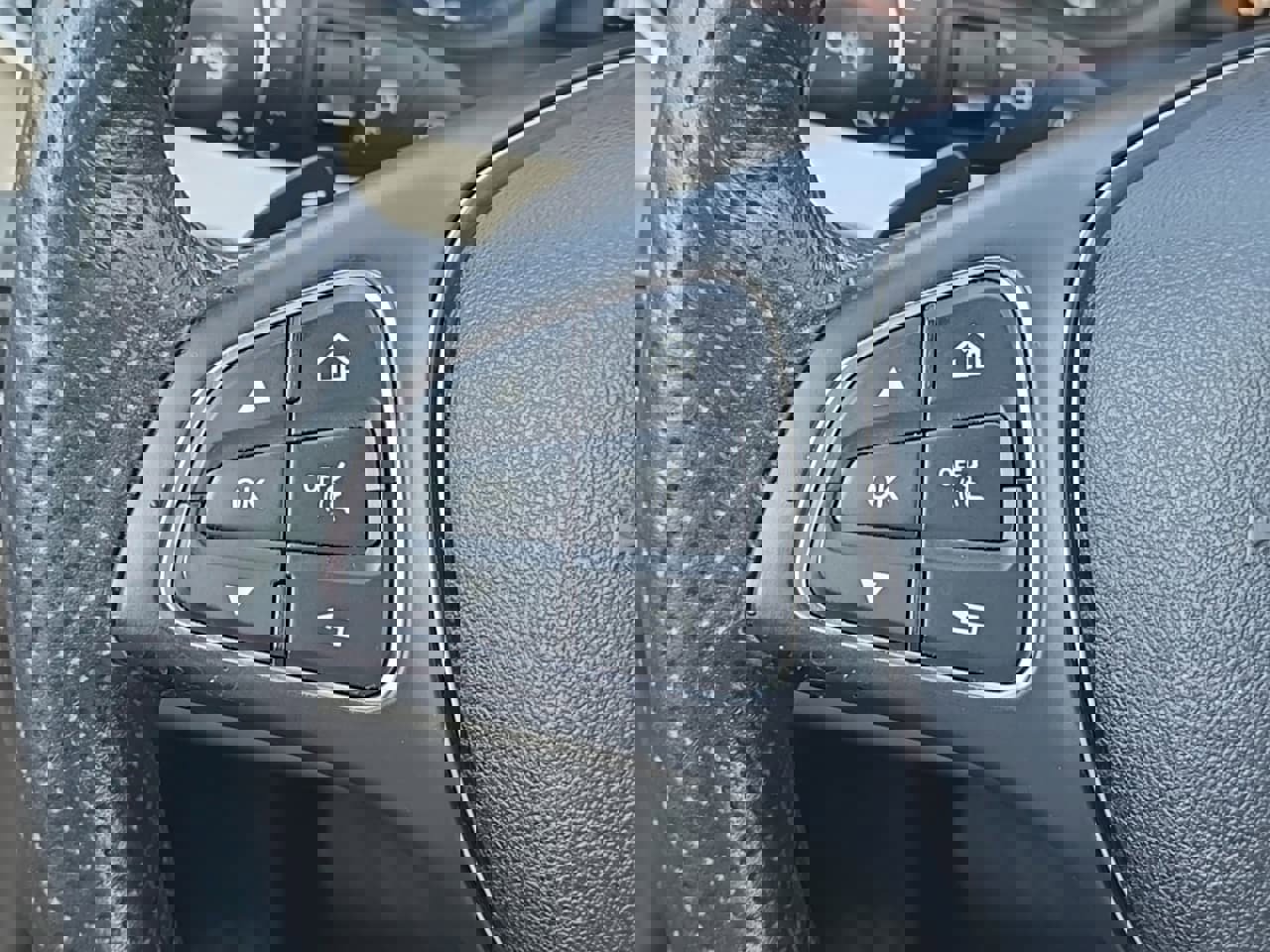 Used 2018 Mercedes-Benz GLC 300 4MATIC image 25