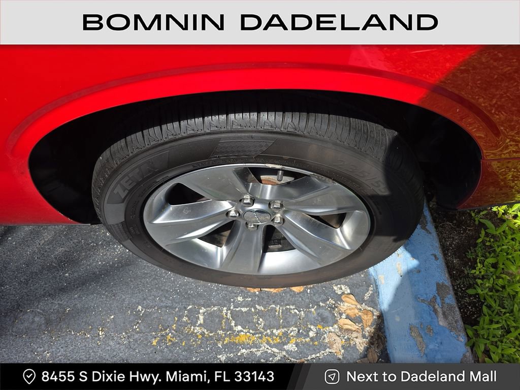 Used 2020 Dodge Challenger SXT image 8