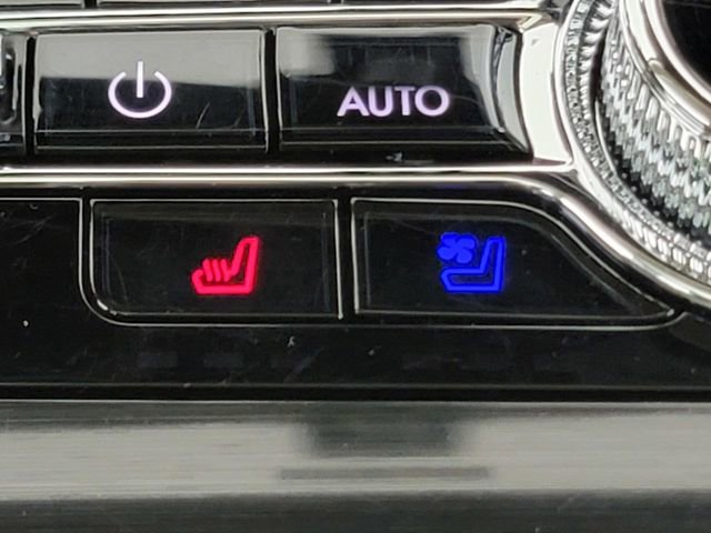 Used 2023 Lincoln Nautilus Reserve w/ Equipment Group 201A image 23