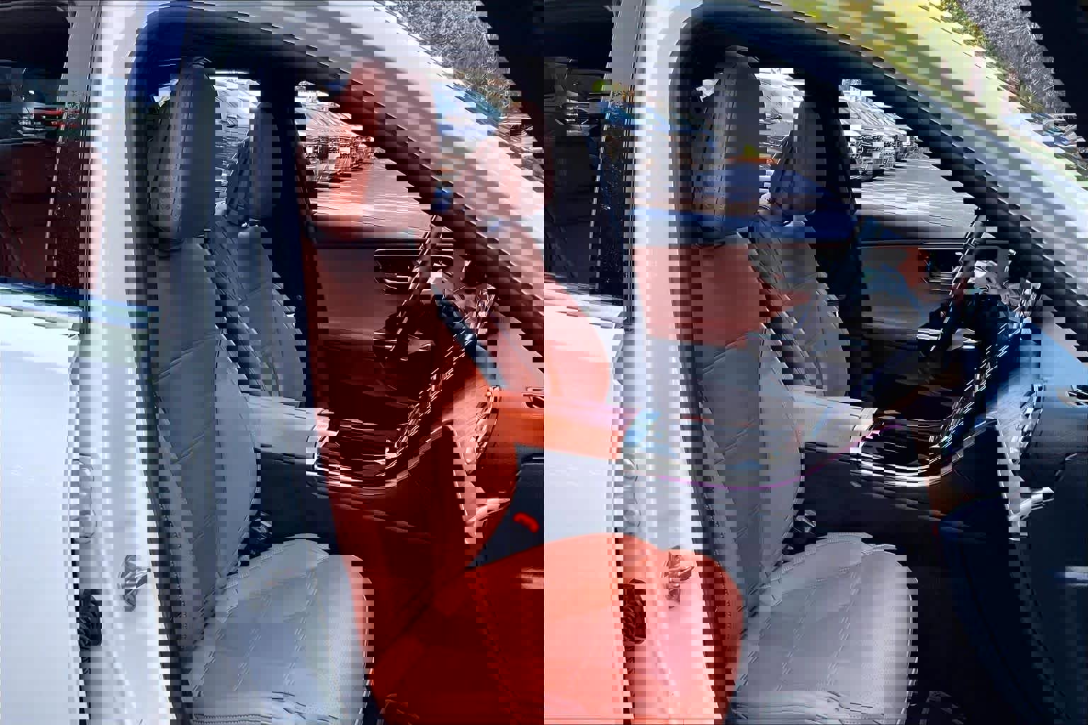 Used 2022 Mercedes-Benz C 300 Sedan image 9