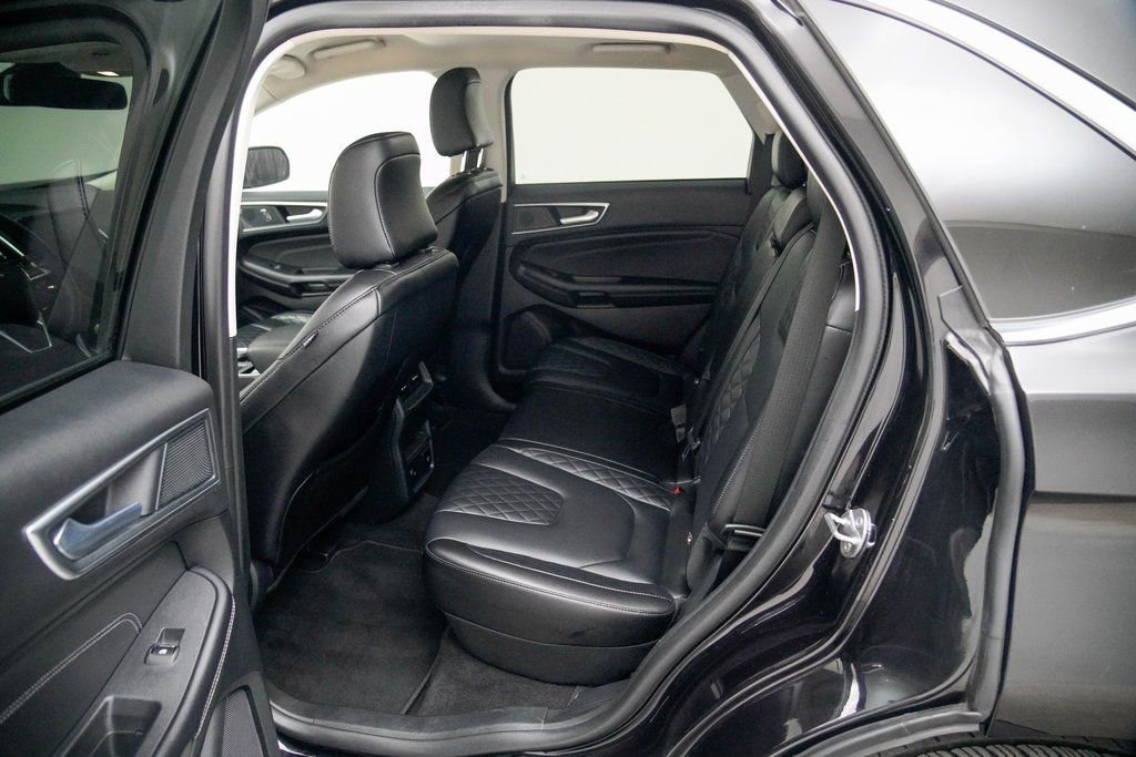 Used 2024 Ford Edge Titanium image 24