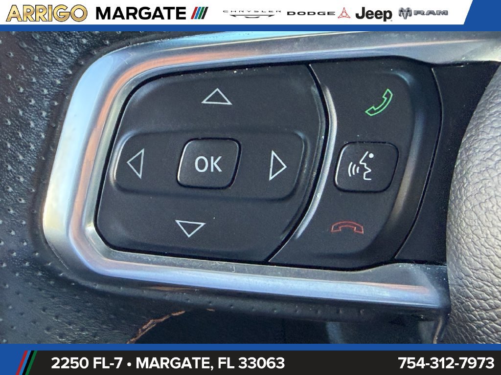 Used 2022 Jeep Wrangler Unlimited Rubicon AWD/4WD image 30