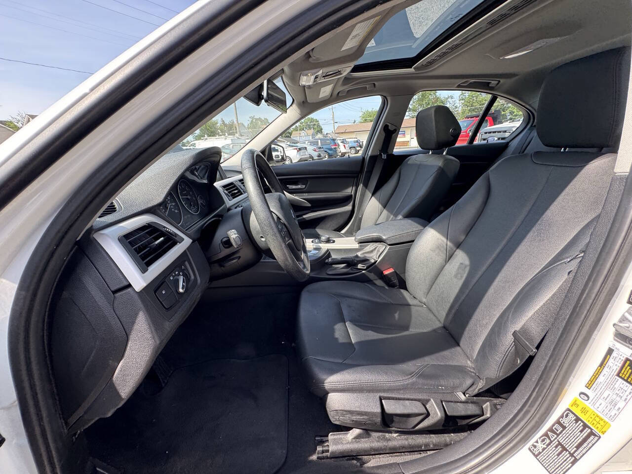 Used 2014 BMW 320i xDrive Sedan AWD/4WD image 20