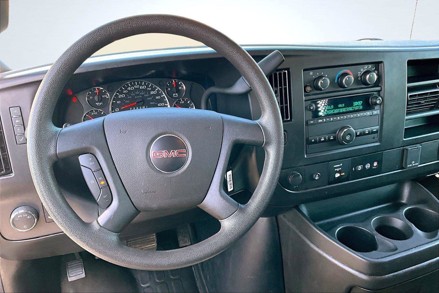 Used 2024 GMC Savana 2500 w/ Driver Convenience Package image 6