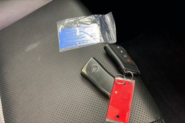 Used 2023 Lexus NX 350 AWD image 11