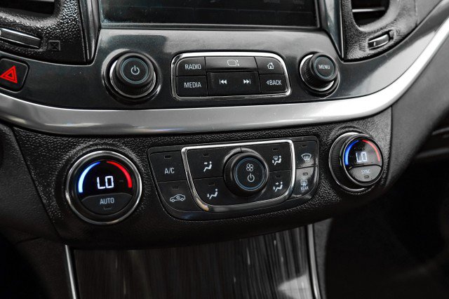 Used 2019 Chevrolet Impala LT image 21