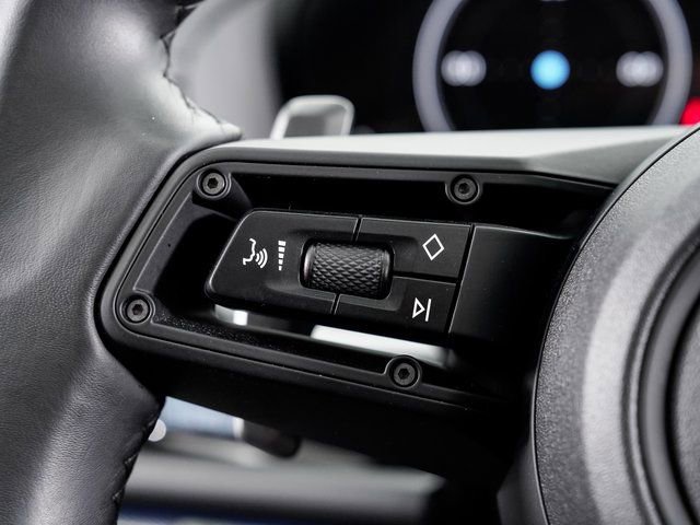 Certified 2025 Porsche Panamera 4 image 14