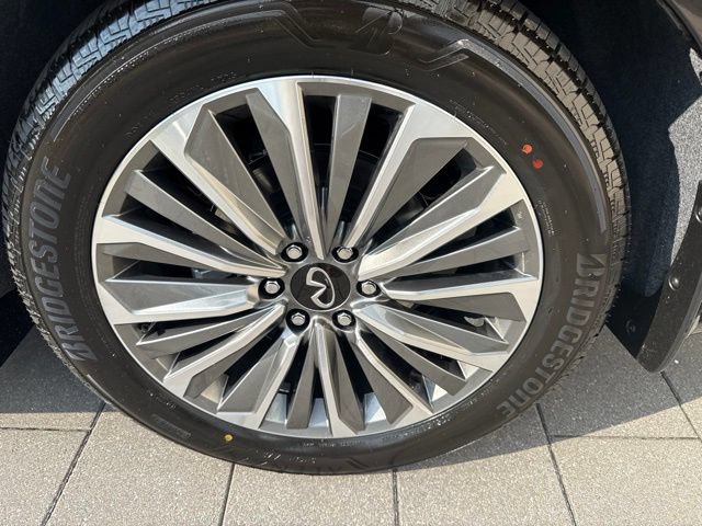New 2027 INFINITI QX80 Luxe w/ Cargo Package AWD/4WD image 9