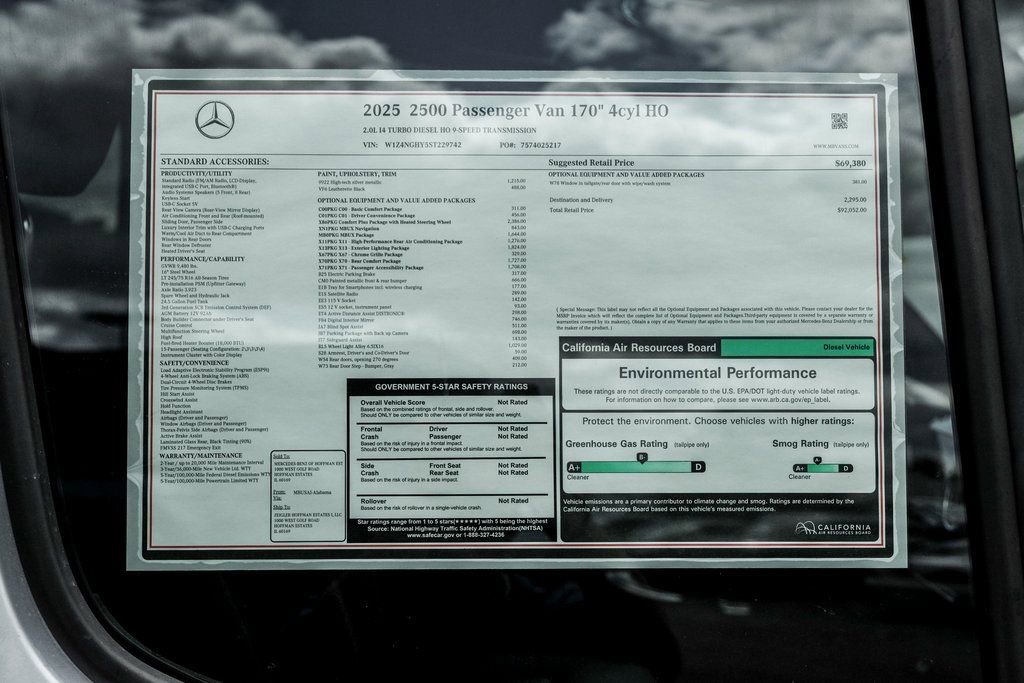 Used 2025 Mercedes-Benz Sprinter 2500 image 27