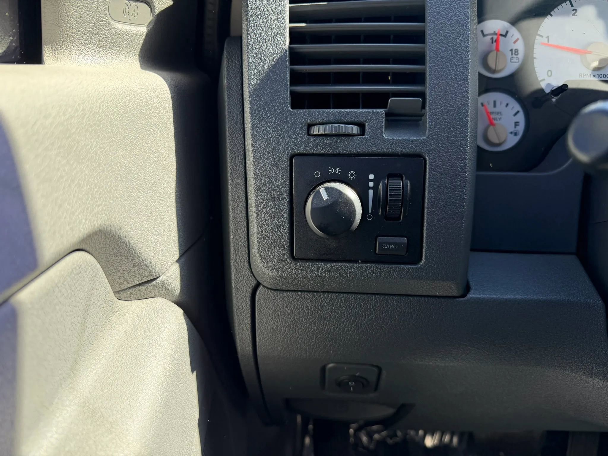 Used 2007 Dodge Ram 2500 Truck ST w/ Trailer Tow Group AWD/4WD image 19