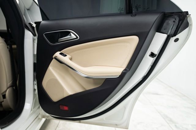 Used 2018 Mercedes-Benz CLA 250 4MATIC image 30