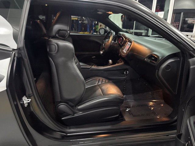 Used 2022 Dodge Challenger SRT Hellcat RWD image 33