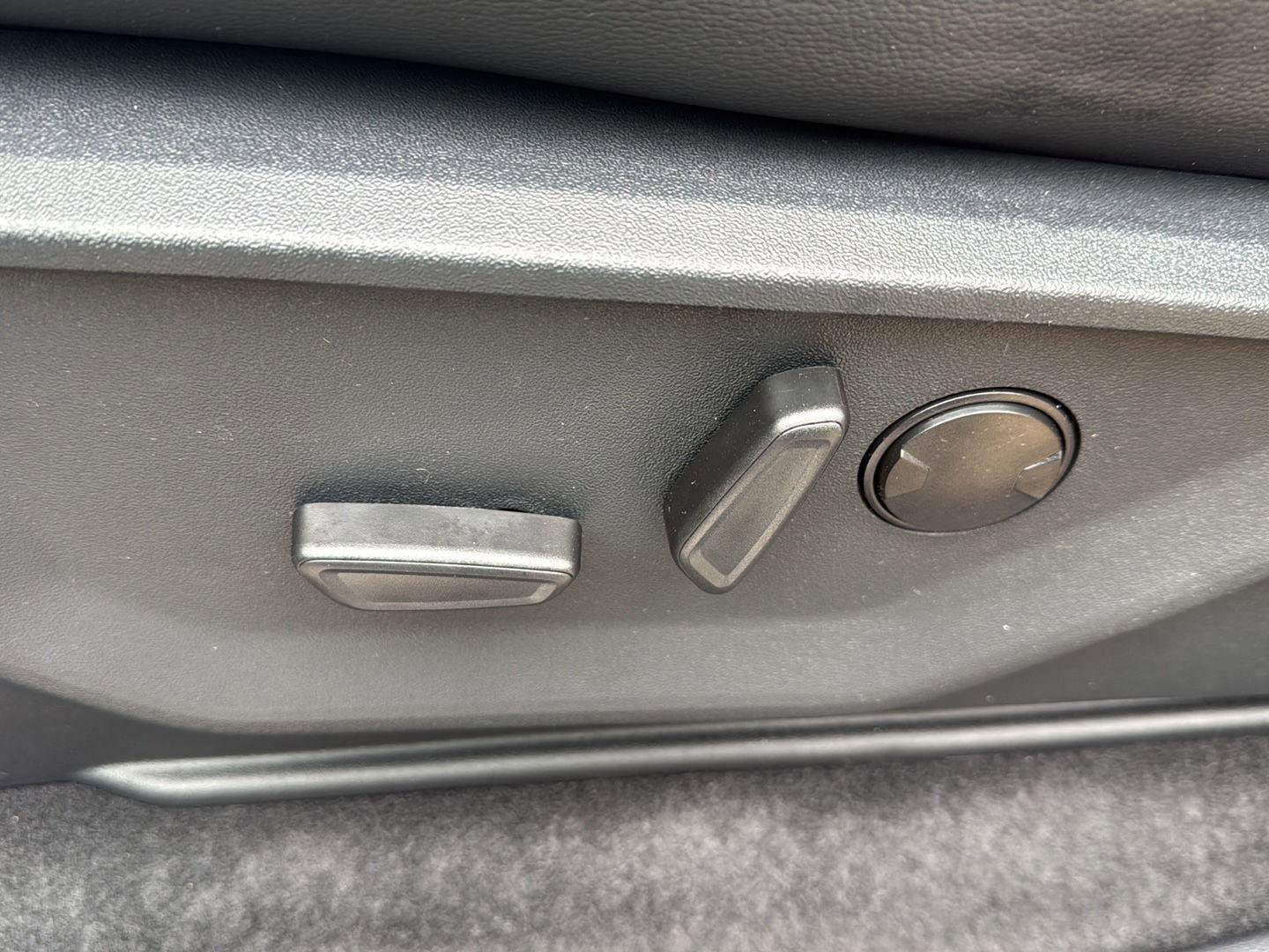 New 2026 Ford F150 Lariat w/ Equipment Group 501A Mid image 13