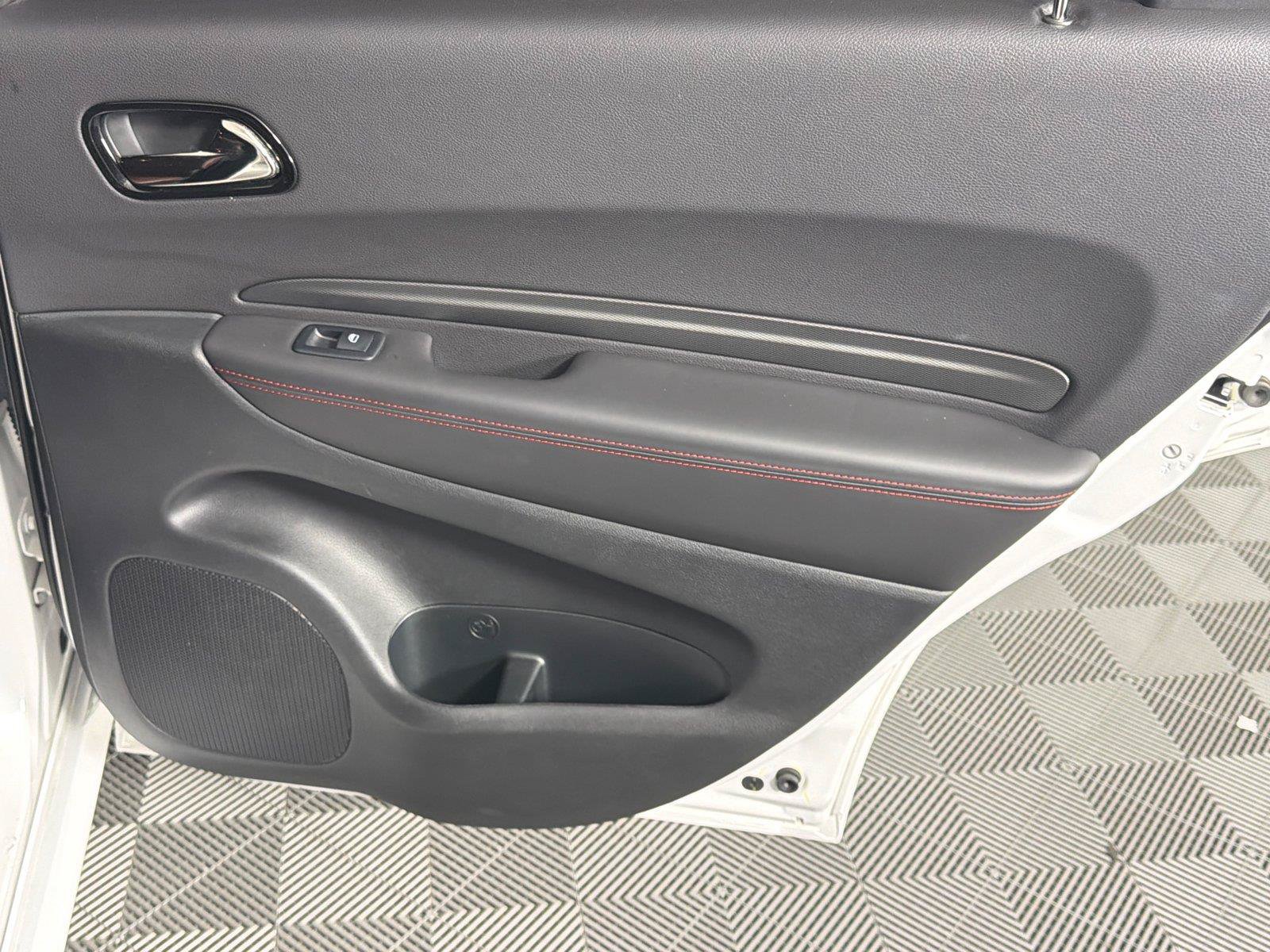 Used 2023 Dodge Durango GT RWD image 15