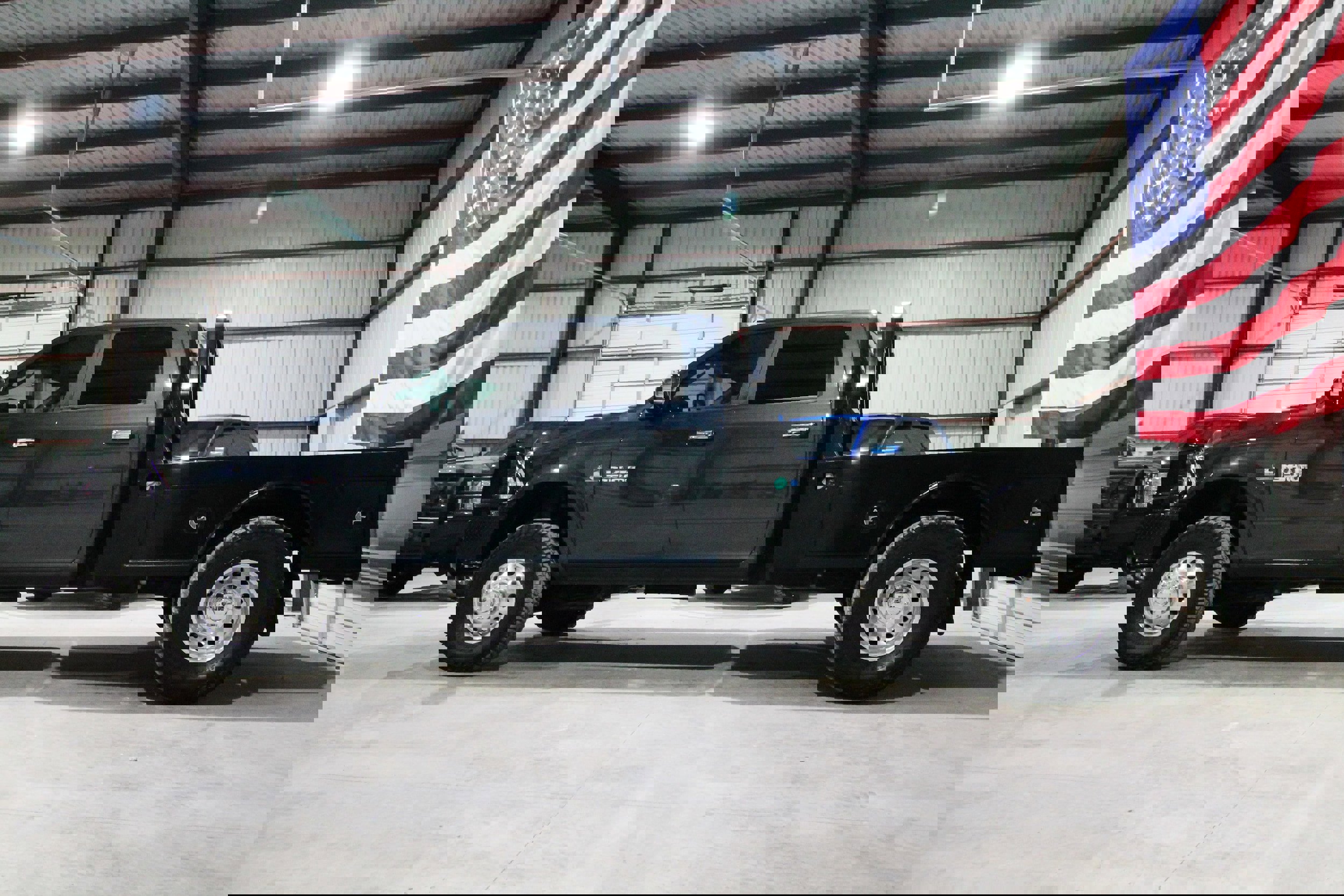 Used 2018 RAM 3500 Laramie w/ Convenience Group image 6