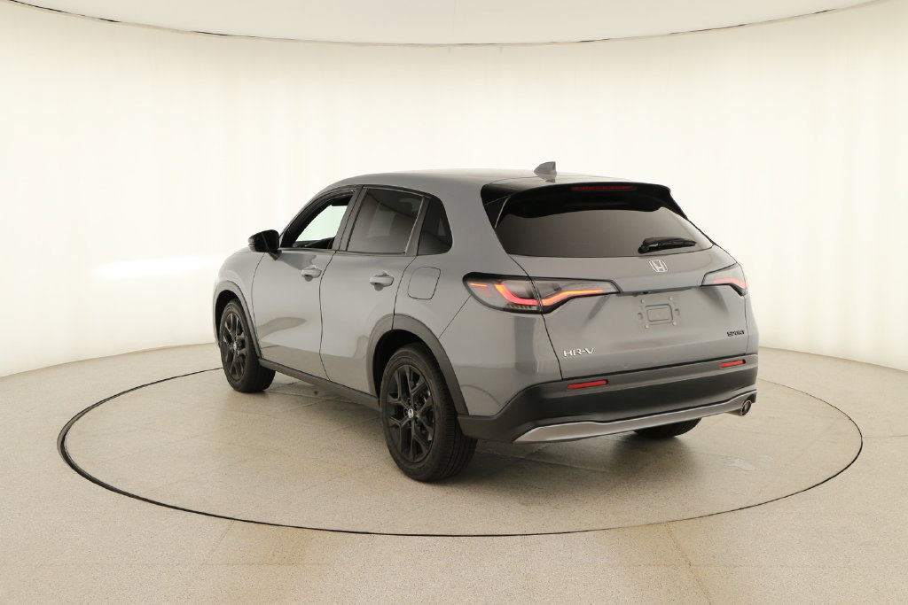 Used 2025 Honda HR-V Sport image 4