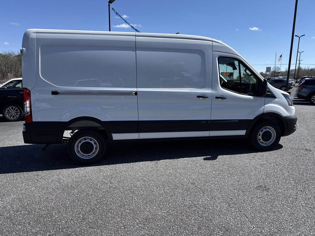 New 2026 Ford Transit 250 148 Medium Roof RWD image 8