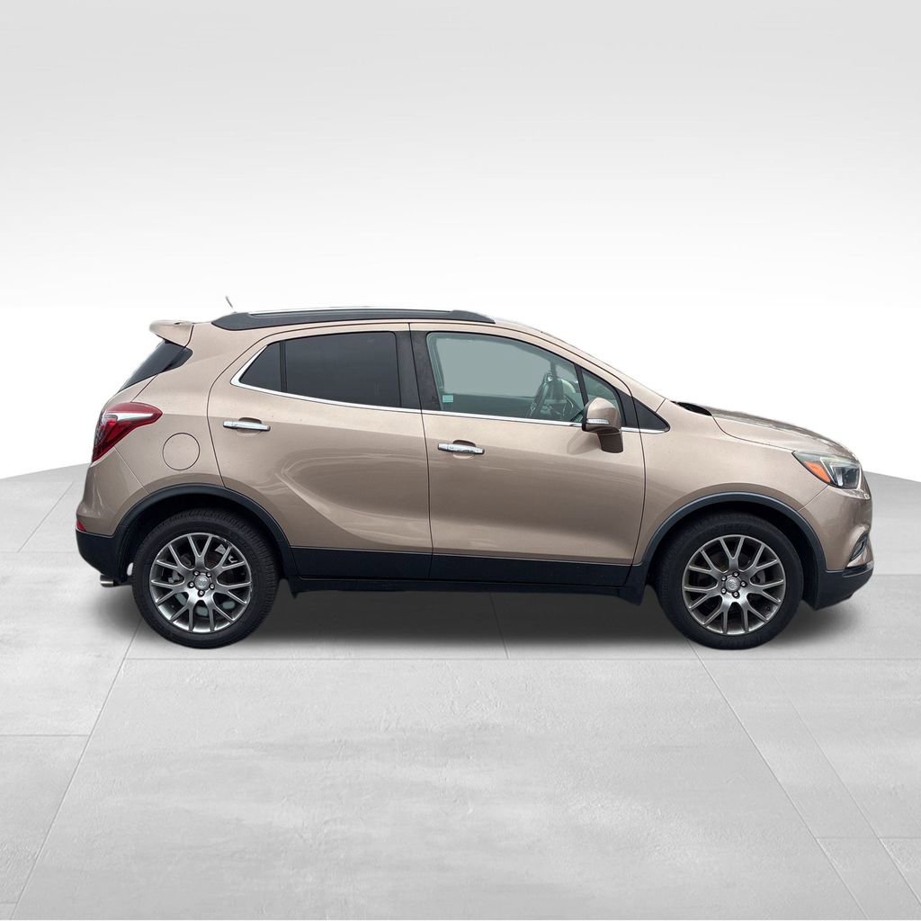 Used 2018 Buick Encore Sport Touring image 5
