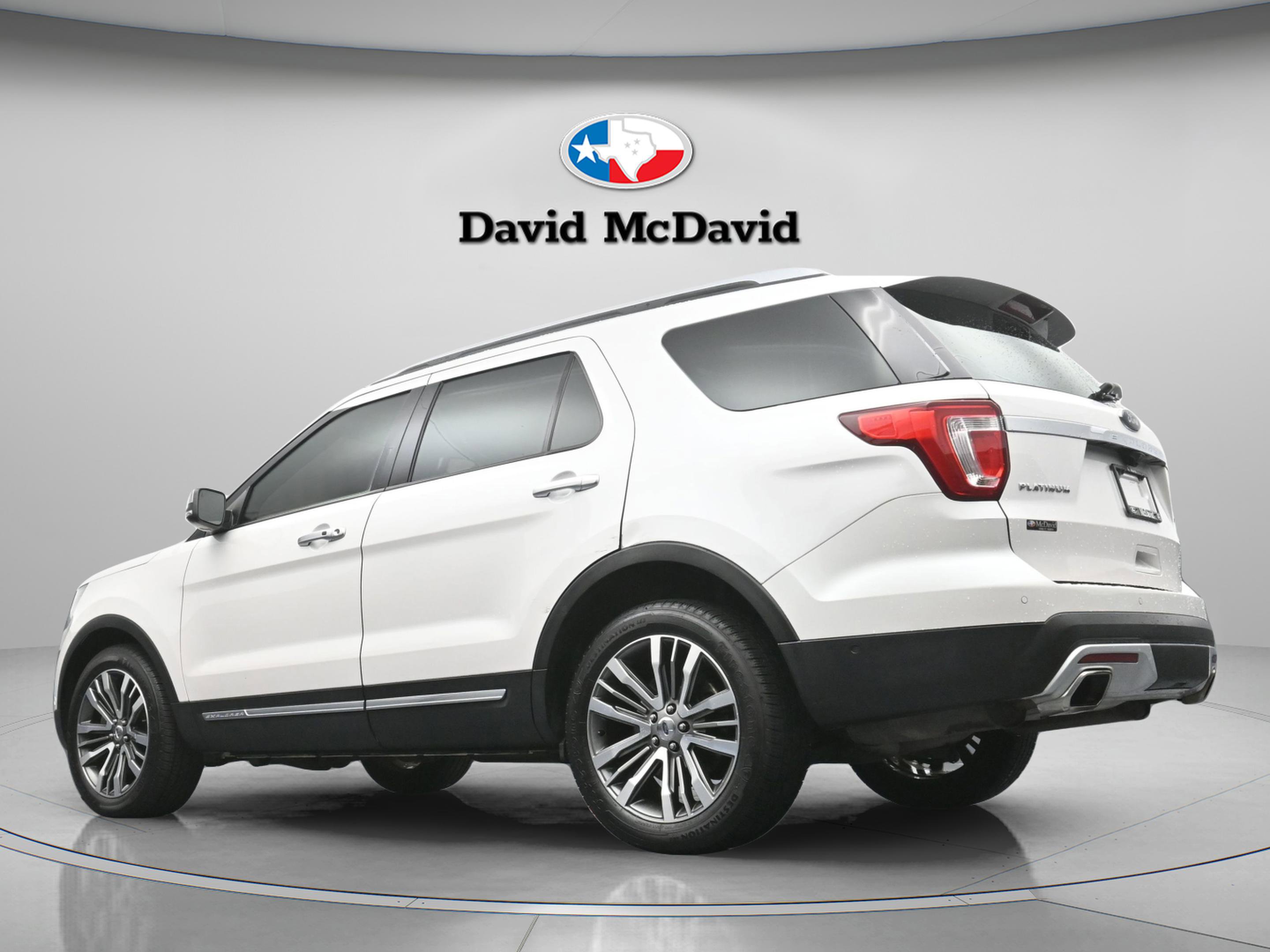 Used 2017 Ford Explorer Platinum AWD/4WD image 31