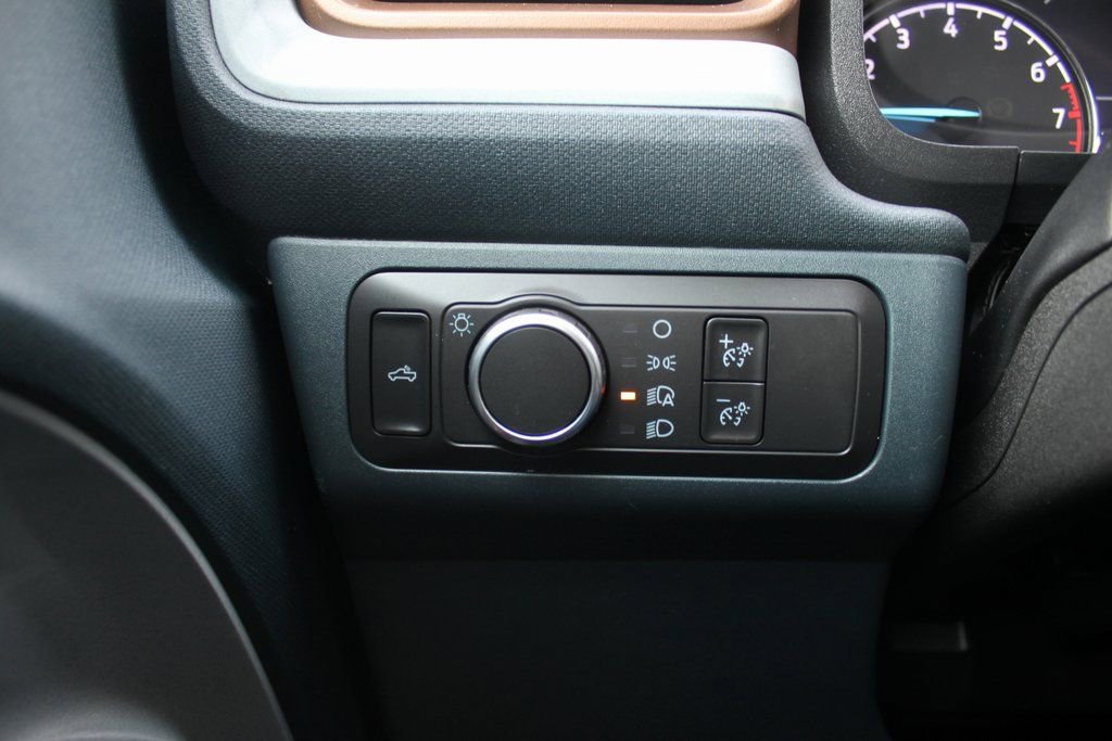 Used 2022 Ford Maverick Lariat FWD image 13