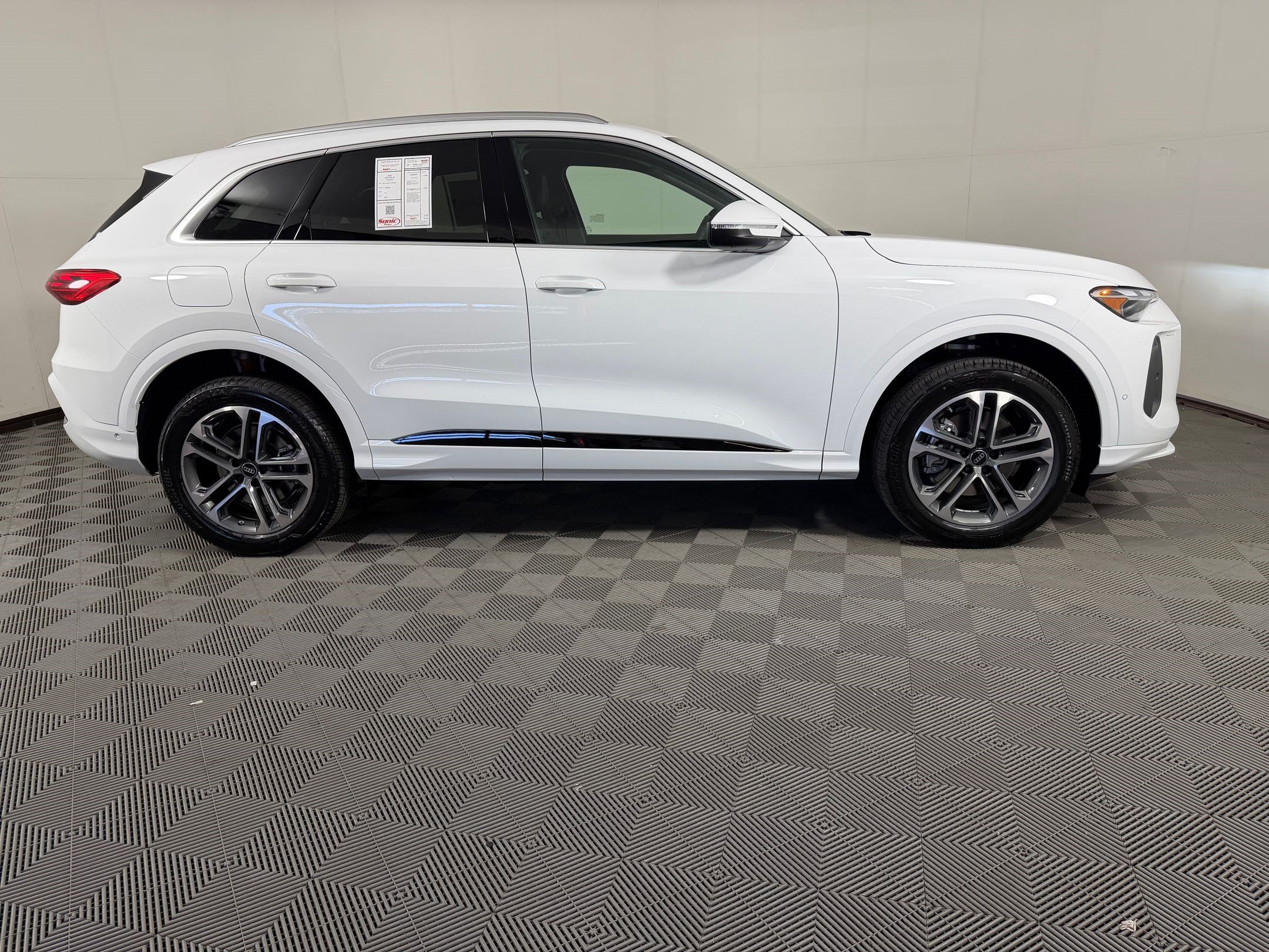 New 2026 Audi Q5 Premium AWD/4WD image 8