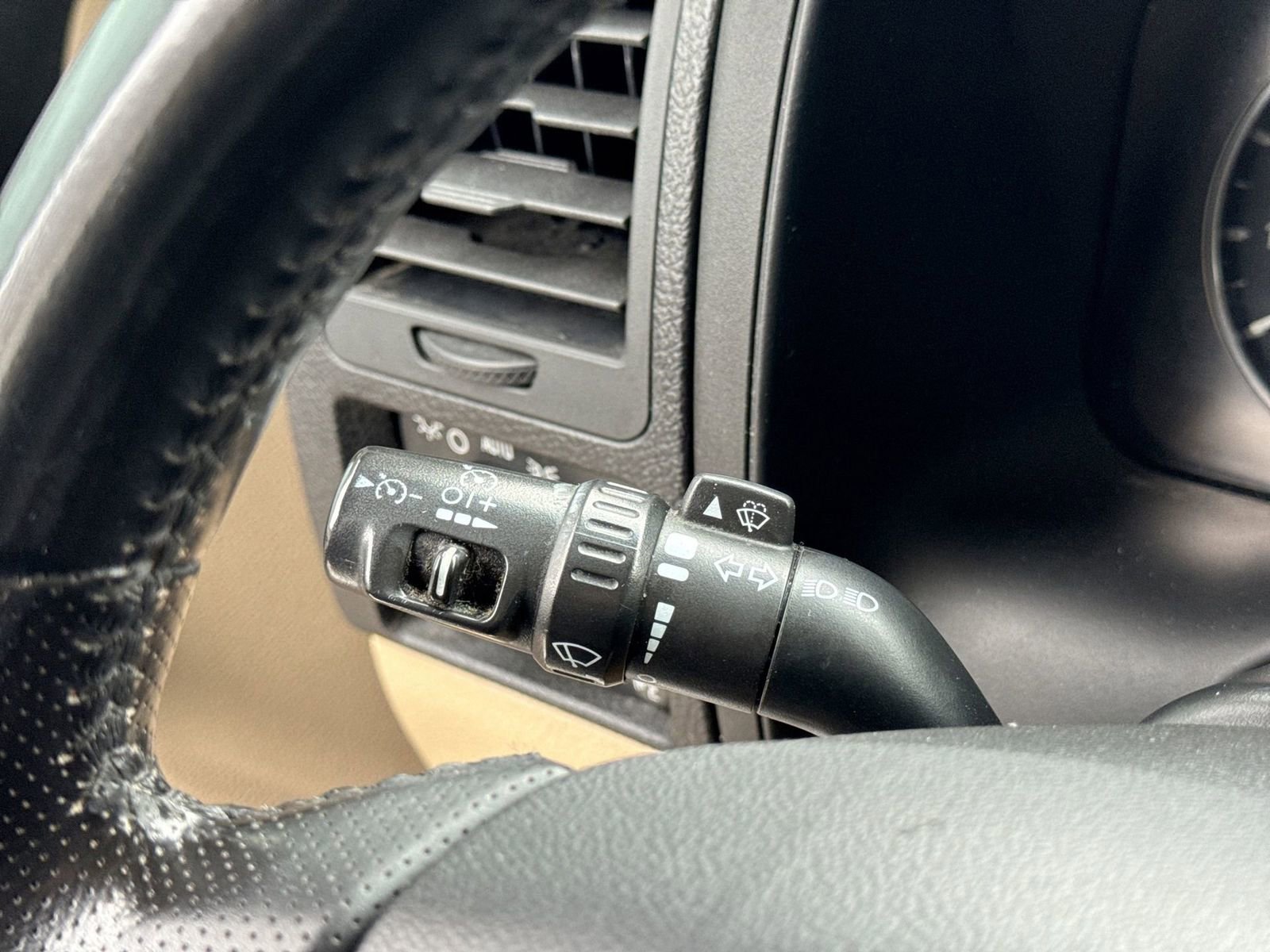 Used 2007 HUMMER H3 Luxury image 44