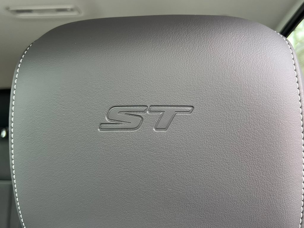 New 2026 Buick Envision Sport Touring AWD/4WD image 12