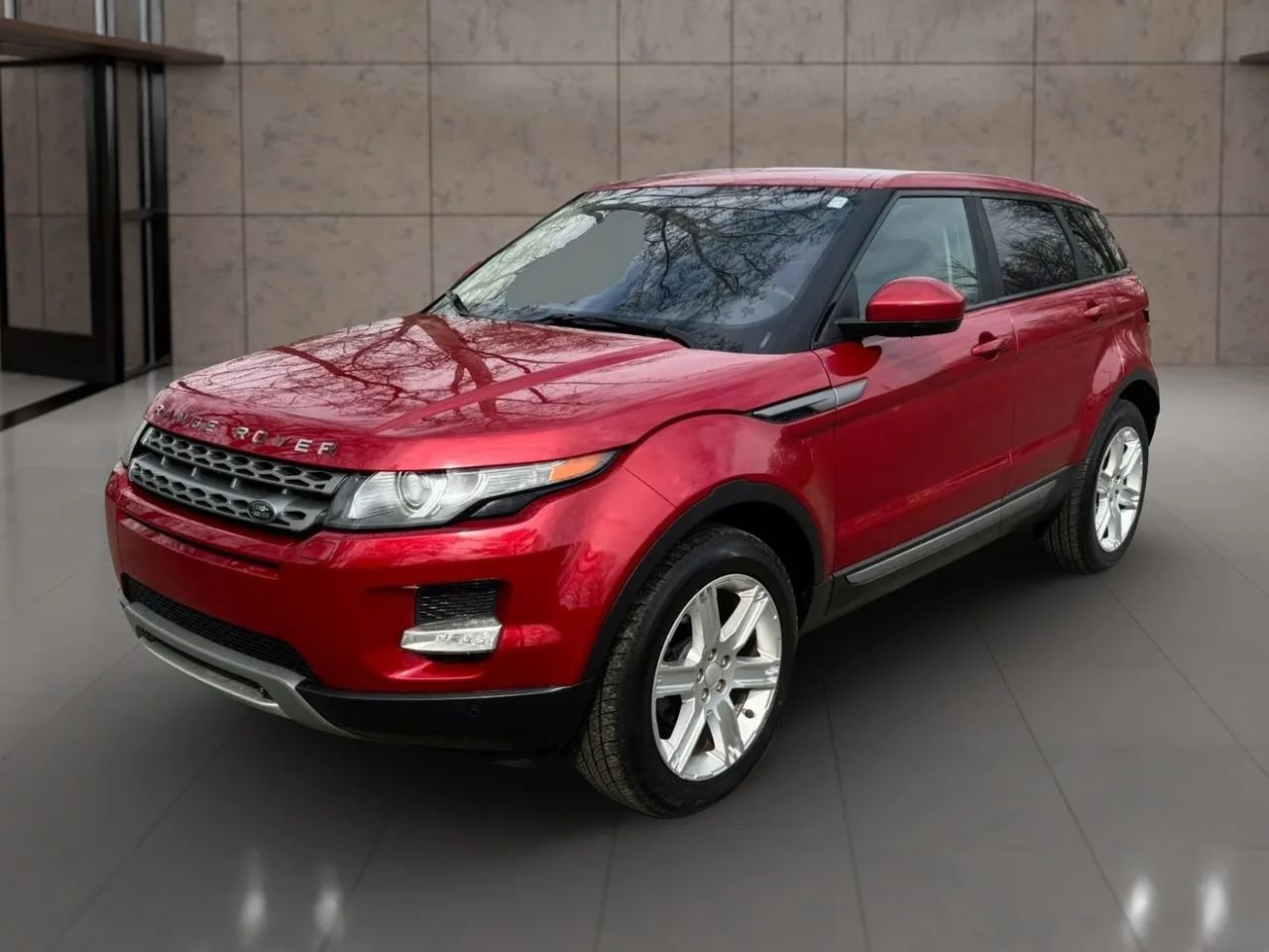 Used 2015 Land Rover Range Rover Evoque Pure Plus image 5