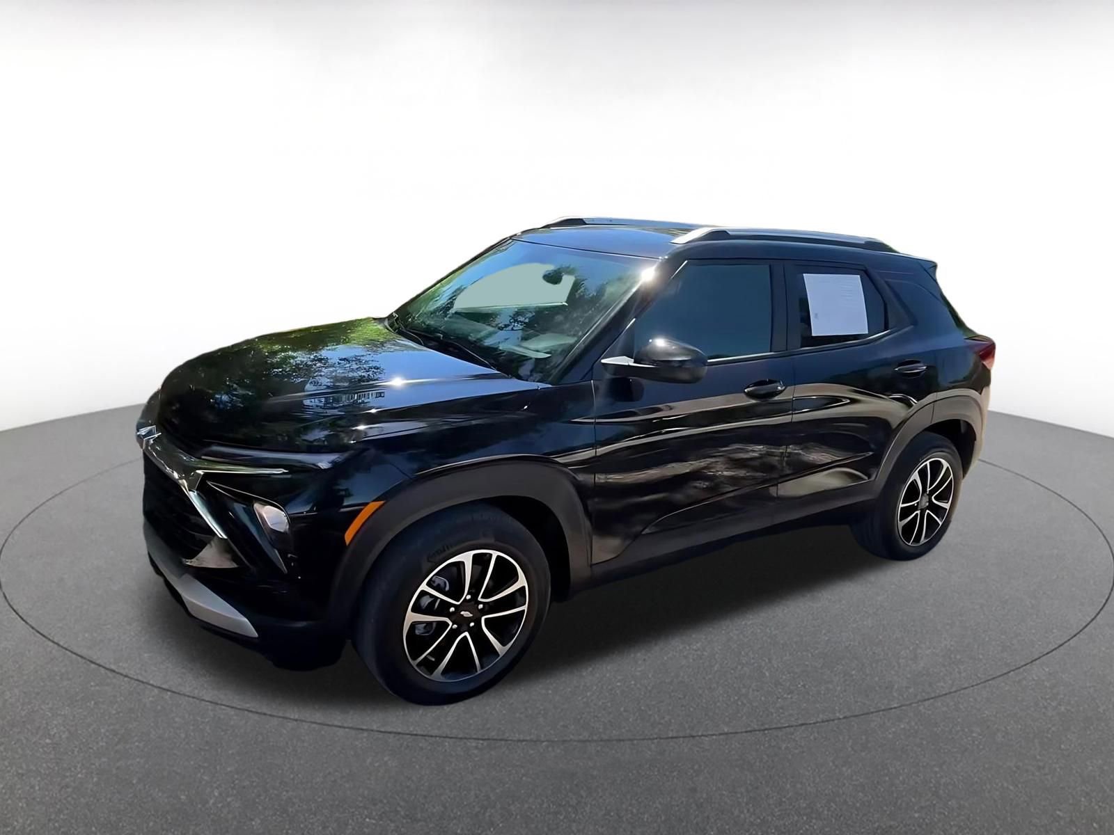 Used 2025 Chevrolet TrailBlazer LT FWD image 8