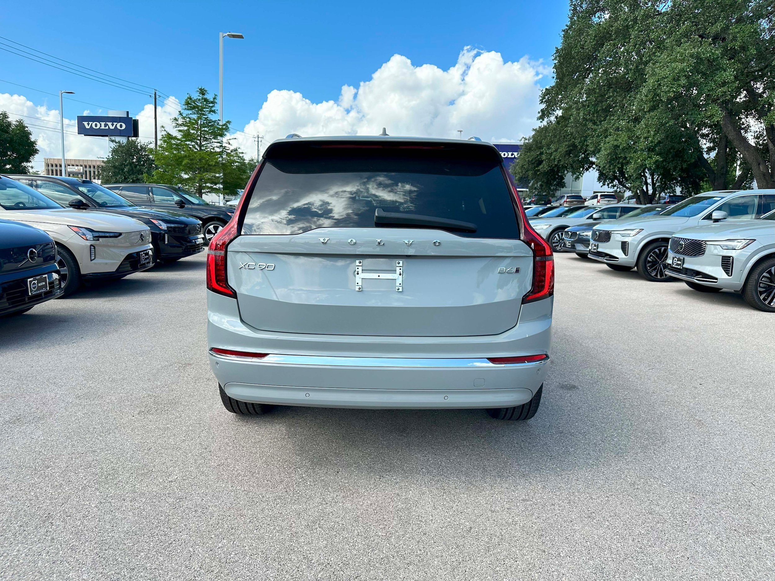 Used 2026 Volvo XC90 B6 Core AWD/4WD image 5