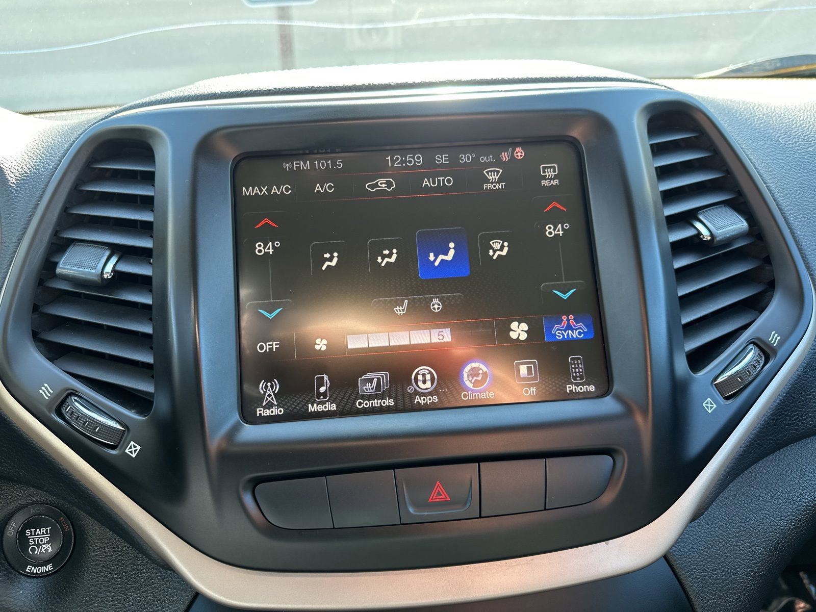 Used 2014 Jeep Cherokee Limited w/ Trailer Tow Group image 53