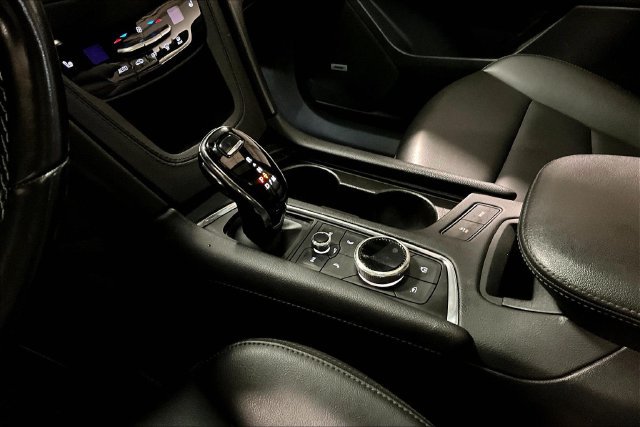 Certified 2023 Cadillac XT6 Luxury AWD/4WD image 18