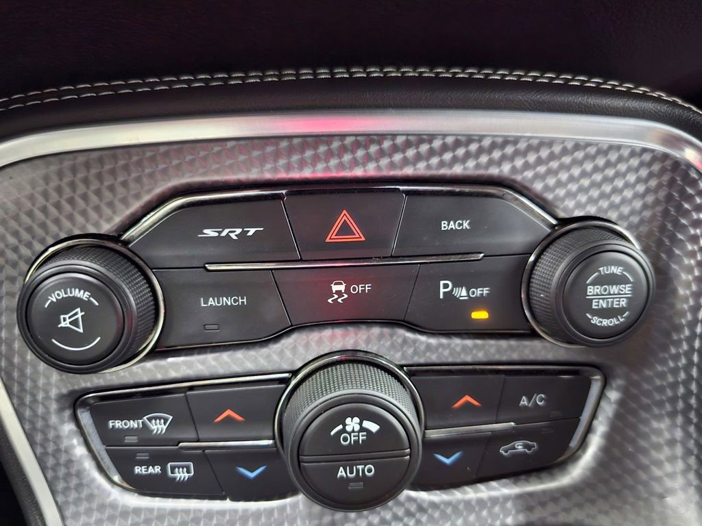 Used 2016 Dodge Challenger SRT Hellcat RWD image 16