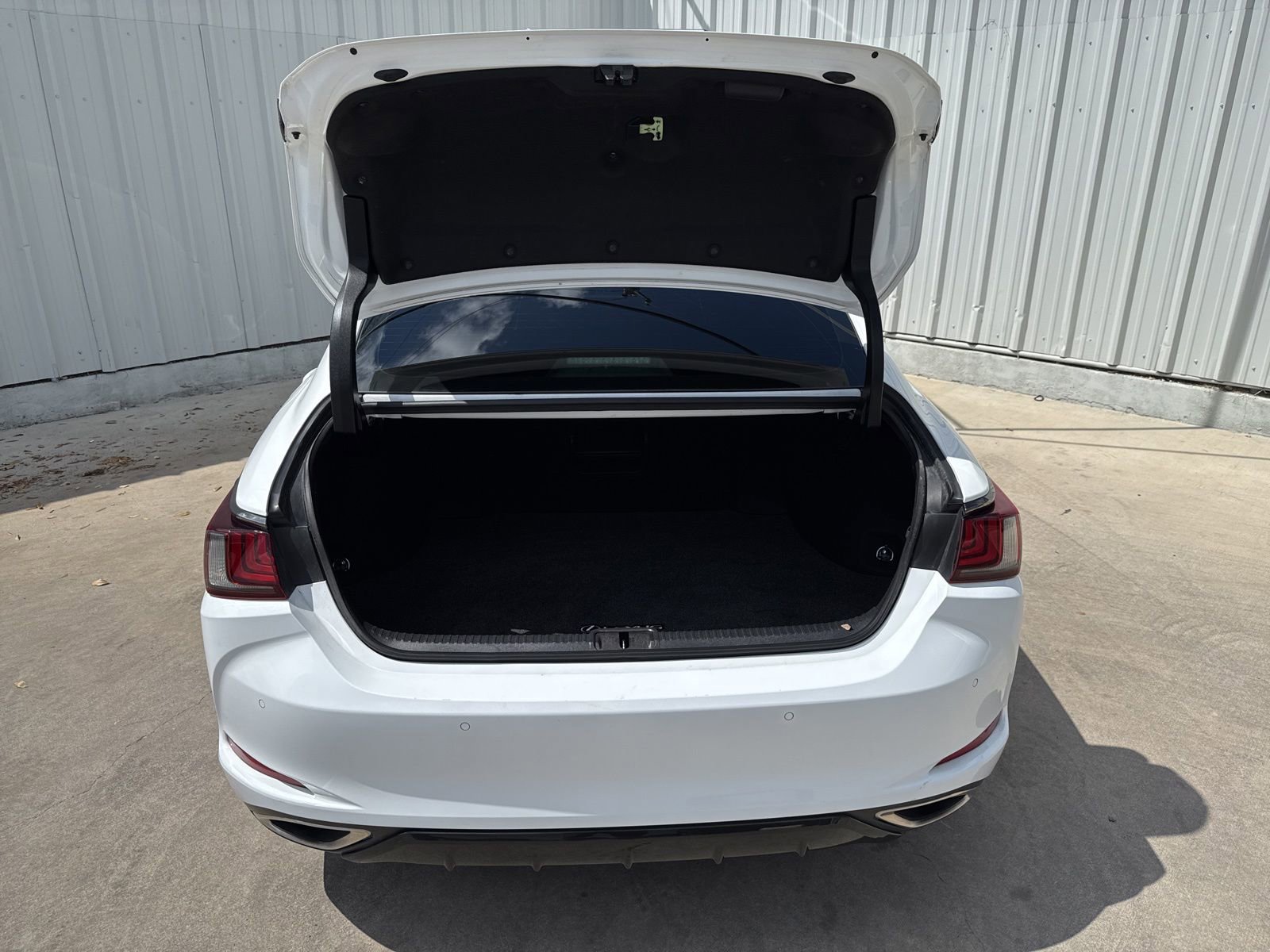 Used 2021 Lexus ES 350 F Sport w/ Accessory Package image 8