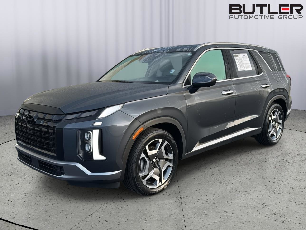 Used 2024 Hyundai Palisade SEL image 2