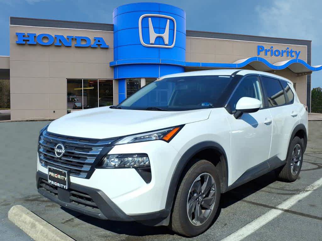 Used 2024 Nissan Rogue SV AWD/4WD image 1