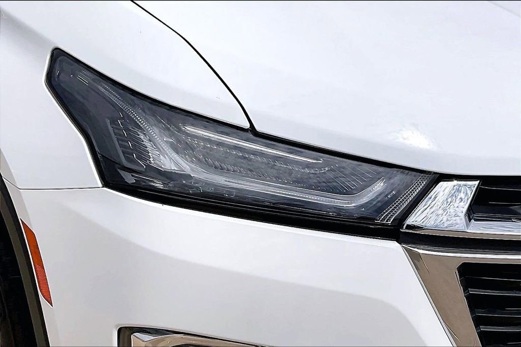 Used 2023 Chevrolet Traverse LT FWD image 29