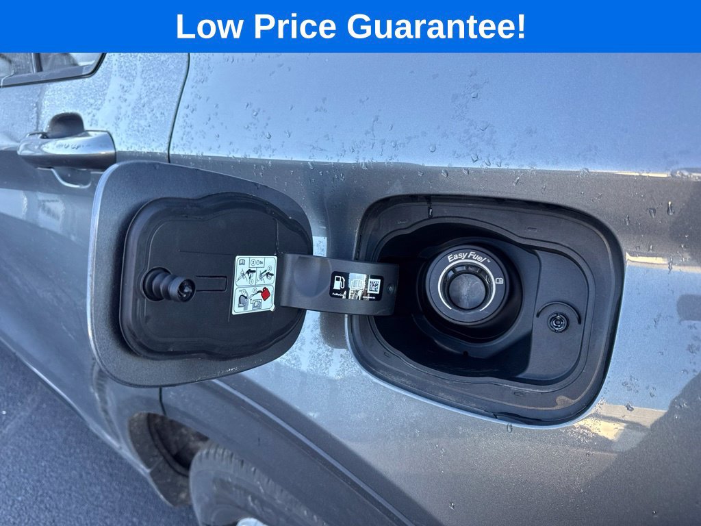 Used 2026 Ford Explorer Active AWD/4WD image 15