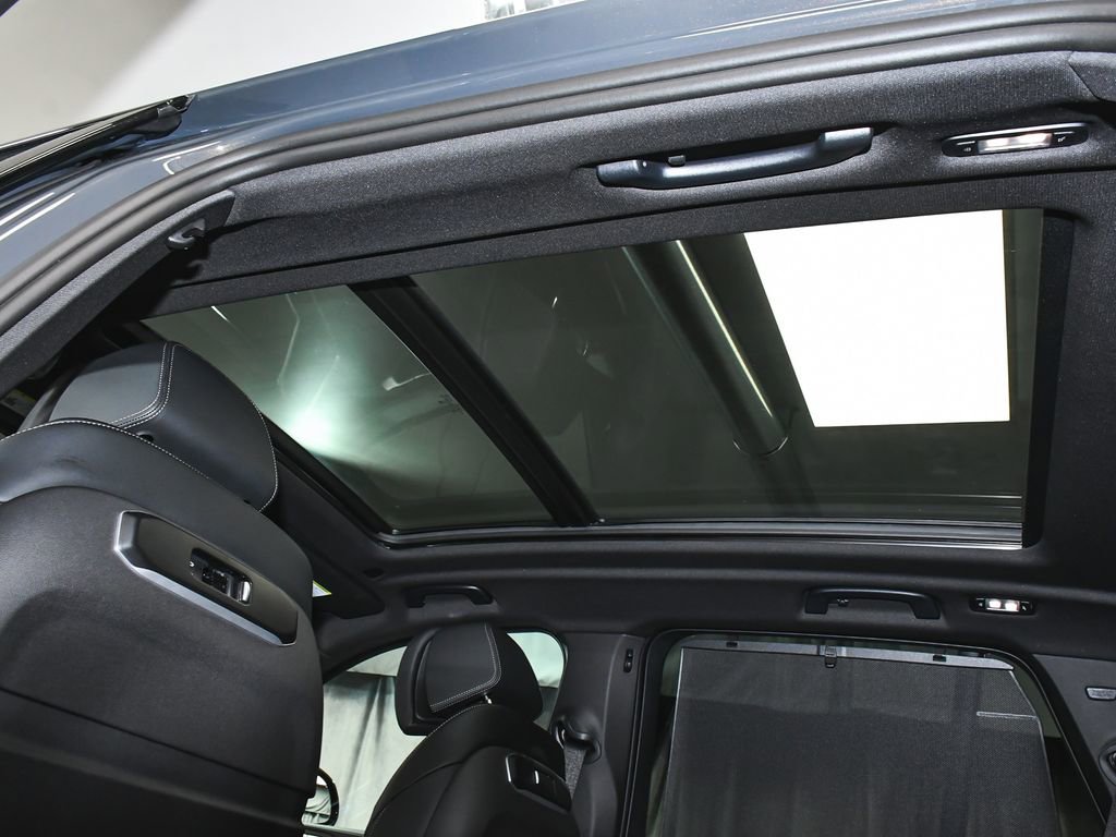 Used 2026 BMW X5 xDrive40i w/ M Sport Package AWD/4WD image 57