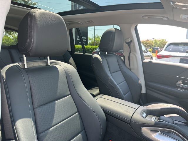 Certified 2026 Mercedes-Benz GLS 450 4MATIC image 38