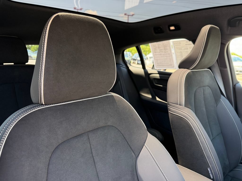 Certified 2023 Volvo C40 P8 Recharge Ultimate AWD/4WD image 16