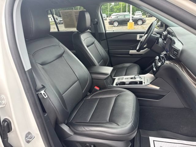 Used 2022 Ford Explorer Limited w/ Equipment Group 301A RWD image 20