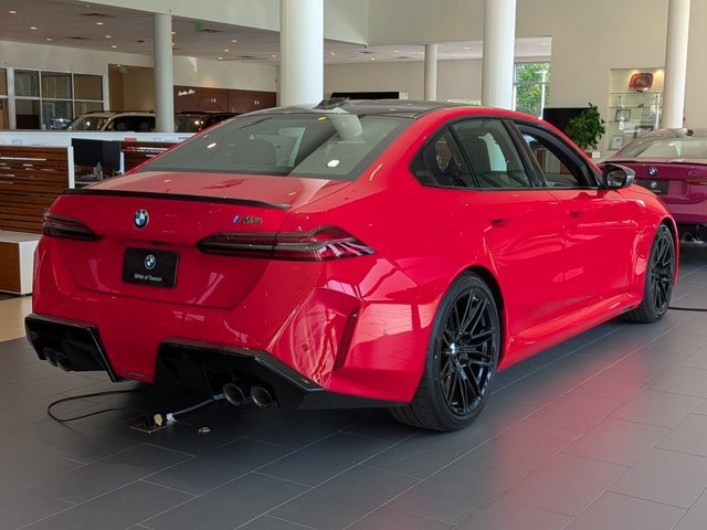 New 2027 BMW M5 AWD/4WD image 2