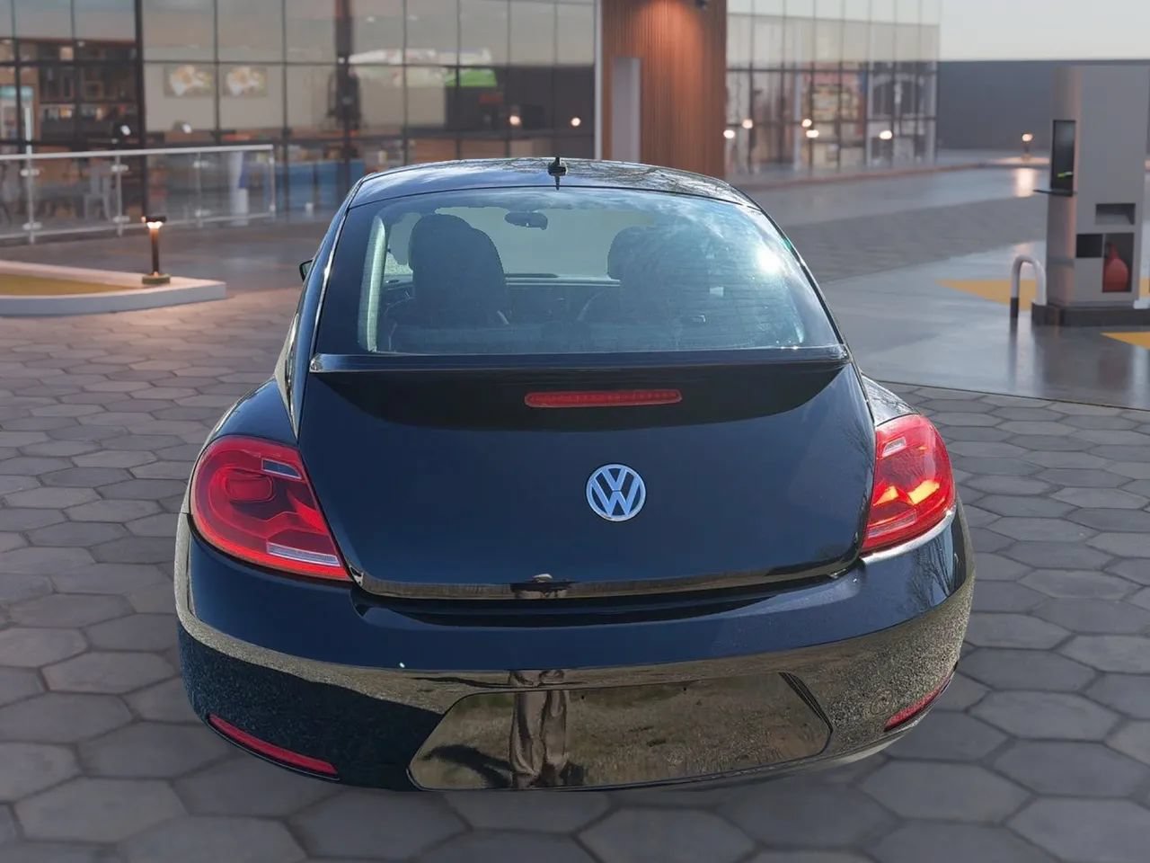 Used 2015 Volkswagen Beetle 1.8T FWD image 27