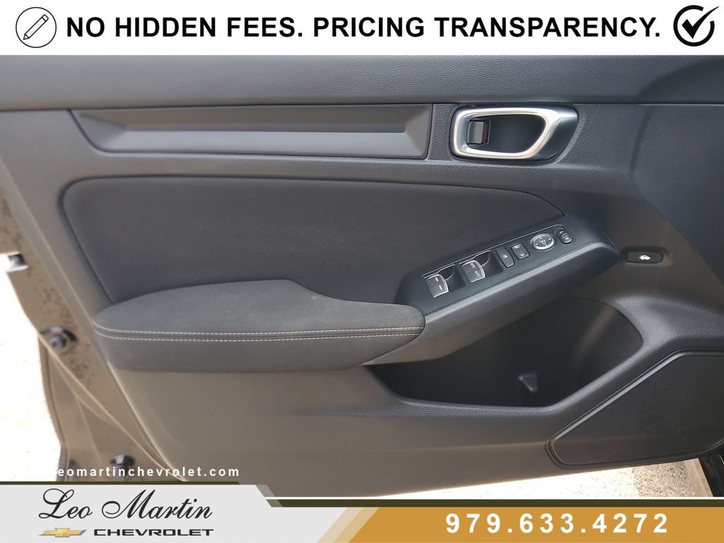 Used 2025 Honda Civic Sport image 16