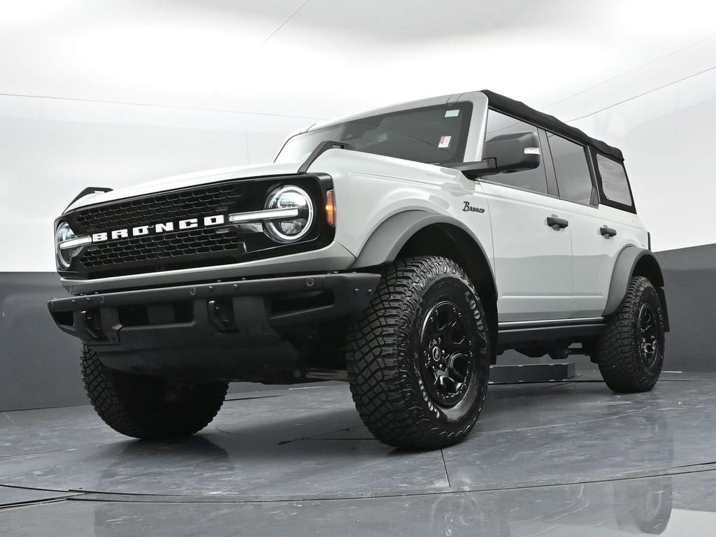 Used 2023 Ford Bronco Wildtrak image 31