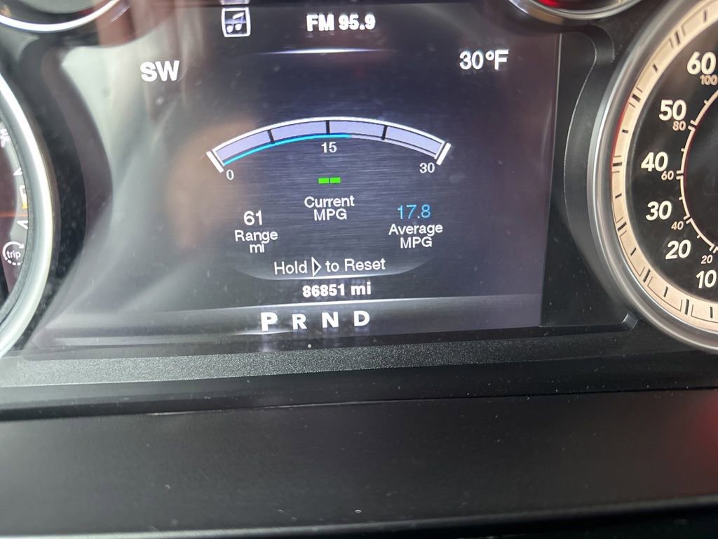 Used 2014 RAM 1500 Laramie image 24