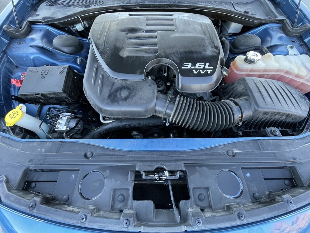 Used 2022 Chrysler 300 Touring w/ Sport Appearance Package image 35