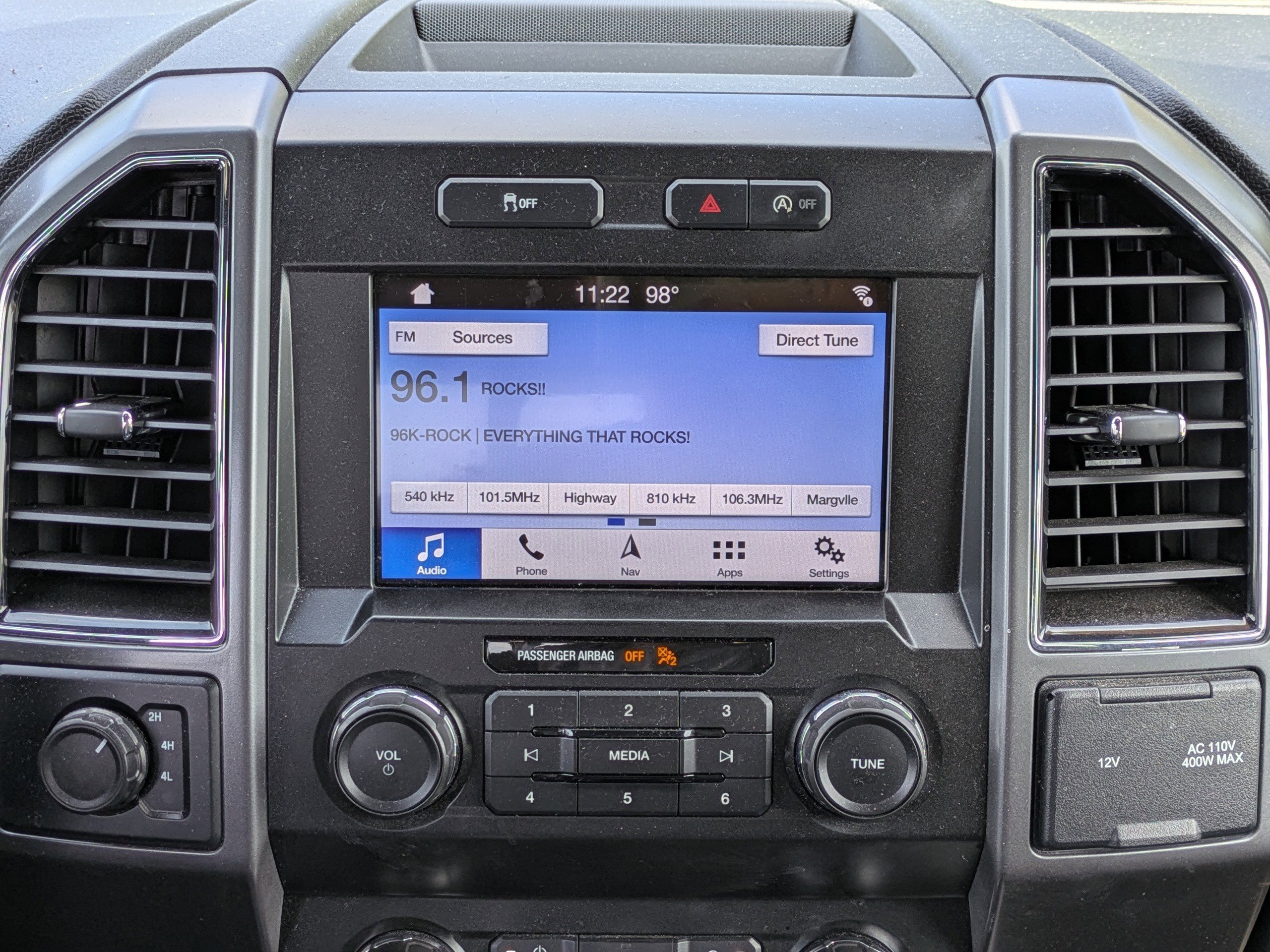 Used 2019 Ford F150 XLT w/ Equipment Group 302A Luxury AWD/4WD image 17
